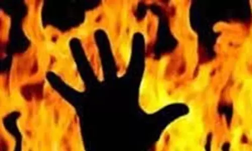 Jharkhand:घर में ब्लास्ट सो रहे 7 लोग आग में झुलसे, महिला की मौत