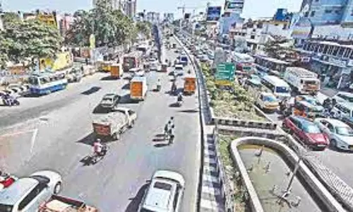 कोयम्बेडु और वेलाचेरी में फुट ओवरब्रिज की योजना बनाई गई