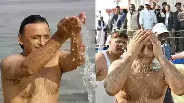 Akhilesh Yadav ने संगम लगाई डुबकी