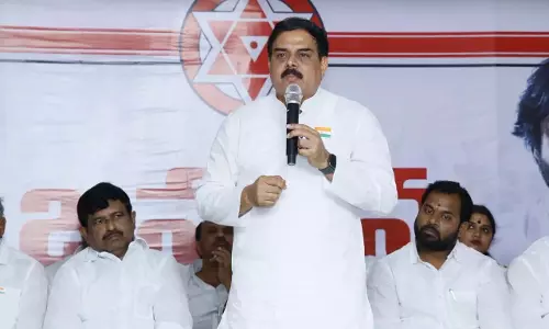 Manohar: पवन कल्याण-चंद्रबाबू के साथ ही आंध्र का विकास संभव Manohar: पवन कल्याण-चंद्रबाबू के साथ ही आंध्र का विकास संभव