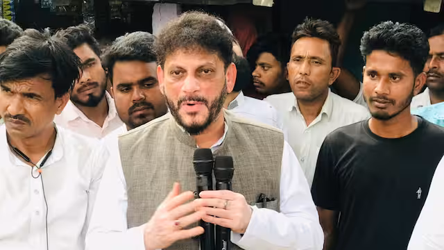 Mumbai: भारत विविधता में एकता के लिए जाना जाता है, यूसीसी लागू नहीं हो सकता: वारिस पठान Mumbai: भारत विविधता में एकता के लिए जाना जाता है, यूसीसी लागू नहीं हो सकता: वारिस पठान