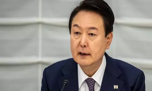 South Korea: राष्ट्रपति यून पर मार्शल लॉ लागू करने की कोशिश के बीच विद्रोह का आरोप लगाया South Korea: राष्ट्रपति यून पर मार्शल लॉ लागू करने की कोशिश के बीच विद्रोह का आरोप लगाया