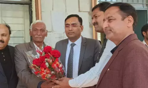 Kairana: न्यायाधीश विकास कुमार ने जिला एवं सत्र न्यायालय में कार्यभार ग्रहण किया Kairana: न्यायाधीश विकास कुमार ने जिला एवं सत्र न्यायालय में कार्यभार ग्रहण किया
