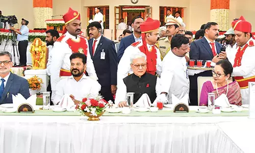 Telangana: राजभवन में एट होम का भव्य आयोजन Telangana: राजभवन में एट होम का भव्य आयोजन