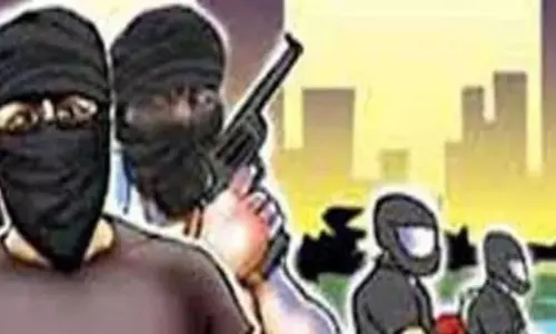 Bareilly: तमंचे के बल पर दंपति को लूटा, नकदी और जेवरात लेकर हुए फरार