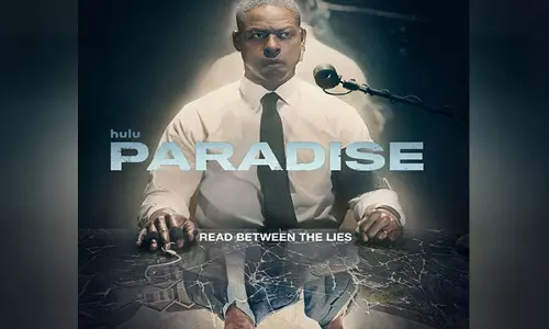 Sterling K Brown ने पैराडाइज़ के प्रीमियर एपिसोड में चौंकाने वाले ट्विस्ट के बारे में बताया Sterling K Brown ने पैराडाइज़ के प्रीमियर एपिसोड में चौंकाने वाले ट्विस्ट के बारे में बताया