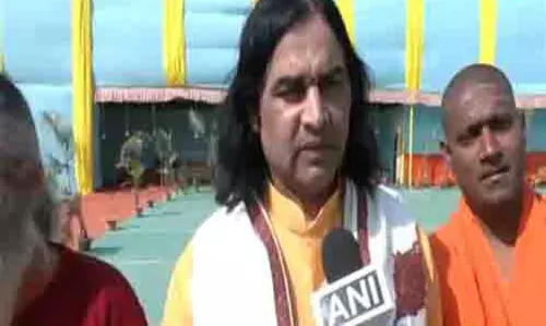 सनातनियों की सुरक्षा के लिए सनातन धर्म संसद का आयोजन: Devkinandan Thakur सनातनियों की सुरक्षा के लिए सनातन धर्म संसद का आयोजन: Devkinandan Thakur