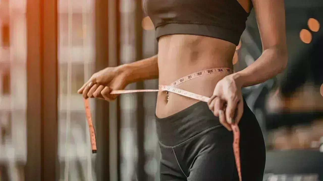 Lifestyle: फिट और एनर्जेटिक रहने के लिए रूटीन में शामिल करें अपनी यह आदतें Lifestyle: फिट और एनर्जेटिक रहने के लिए रूटीन में शामिल करें अपनी यह आदतें