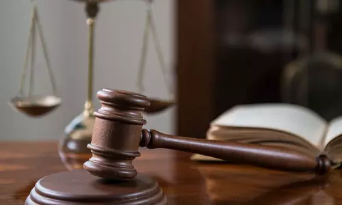 पूर्व आईजी समेत 8 पुलिसकर्मी को आजीवन कारावास की सजा, बहुचर्चित मामले में CBI कोर्ट का बड़ा फैसला आया पूर्व आईजी समेत 8 पुलिसकर्मी को आजीवन कारावास की सजा, बहुचर्चित मामले में CBI कोर्ट का बड़ा फैसला आया