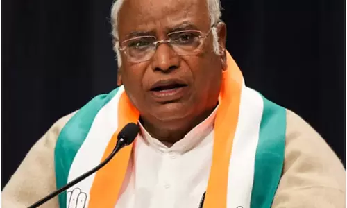 महाकुंभ में डुबकी वाले कांग्रेस अध्यक्ष खड़गे के बयान पर हंगामा, अब कहा माफी मांगता हूं