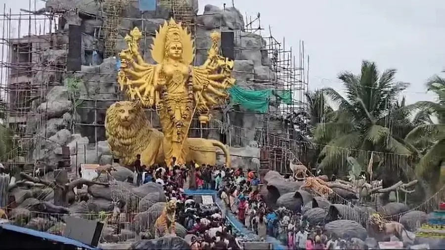 Karnataka: गौडगेरे चामुंडेश्वरी की सबसे ऊंची मूर्ति एक गारी Karnataka: गौडगेरे चामुंडेश्वरी की सबसे ऊंची मूर्ति एक गारी