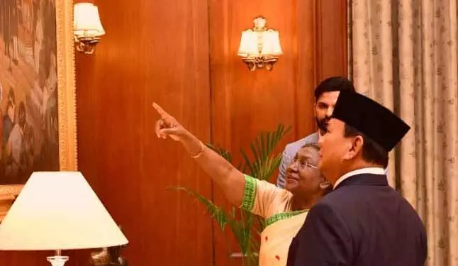 इंडोनेशियाई राष्ट्रपति के लिए आयोजित भोज के दौरान ओडिशा की ‘बाली यात्रा’ पर प्रकाश डाला इंडोनेशियाई राष्ट्रपति के लिए आयोजित भोज के दौरान ओडिशा की ‘बाली यात्रा’ पर प्रकाश डाला