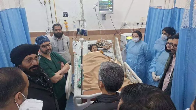Rajouri गांव में मौतों का संभावित कारण कीटनाशक विषाक्तता Rajouri गांव में मौतों का संभावित कारण कीटनाशक विषाक्तता
