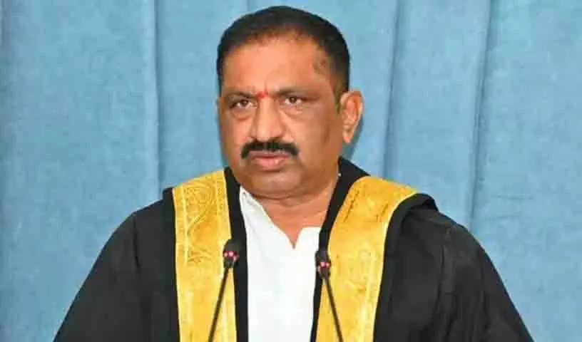 BRS पार्षदों ने करीमनगर MC विदाई कार्यक्रम का बहिष्कार किया BRS पार्षदों ने करीमनगर MC विदाई कार्यक्रम का बहिष्कार किया