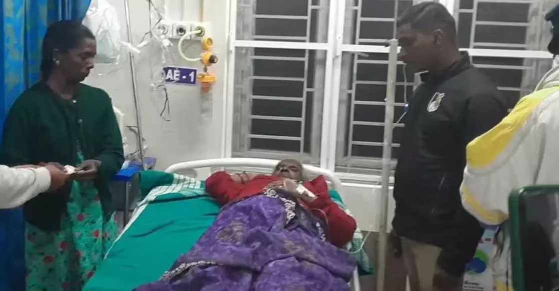 Kerala : वालपराई में हाथी के हमले में घायल बुजुर्ग महिला की मौत Kerala : वालपराई में हाथी के हमले में घायल बुजुर्ग महिला की मौत