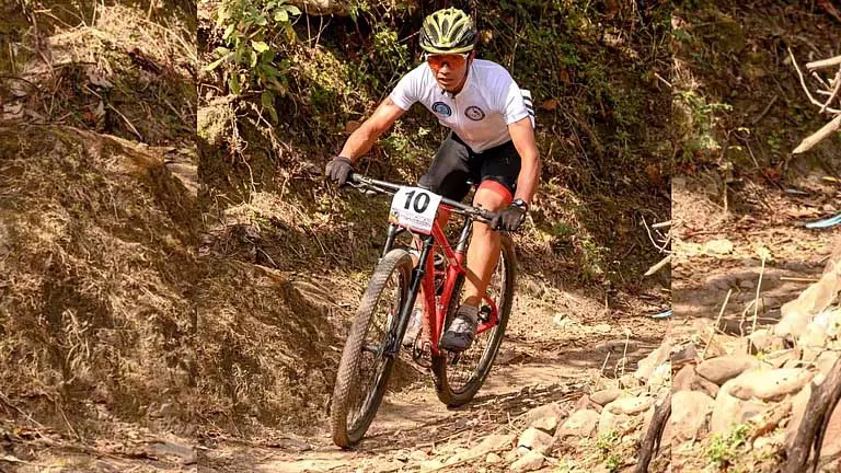 Arunachal : क्वालीफाई करने वाले राज्य के पहले साइकिलिस्ट के रूप में इतिहास रच दिया Arunachal : क्वालीफाई करने वाले राज्य के पहले साइकिलिस्ट के रूप में इतिहास रच दिया