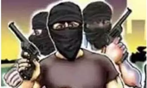 UP News: कोल्ड ड्रिंक कारोबारी से 70 लाख रुपये की लूट