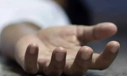 पत्नी की मर्जी पर जान दे रहा हूँ, सुसाइड नोट लिखकर फंदे पर झूला निजी कंपनी का कर्मचारी पत्नी की मर्जी पर जान दे रहा हूँ, सुसाइड नोट लिखकर फंदे पर झूला निजी कंपनी का कर्मचारी