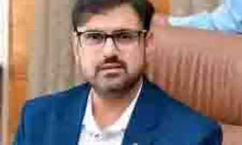 सतीश शर्मा ने आरटीओ कार्यालय जम्मू का औचक निरीक्षण किया