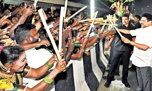 Tamil Nadu: सीएम स्टालिन ने ओलक्कुर पीएचसी का निरीक्षण किया Tamil Nadu: सीएम स्टालिन ने ओलक्कुर पीएचसी का निरीक्षण किया