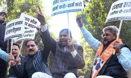 अमृतसर में अंबेडकर की प्रतिमा तोड़े जाने को लेकर भाजपा ने केजरीवाल की आलोचना की