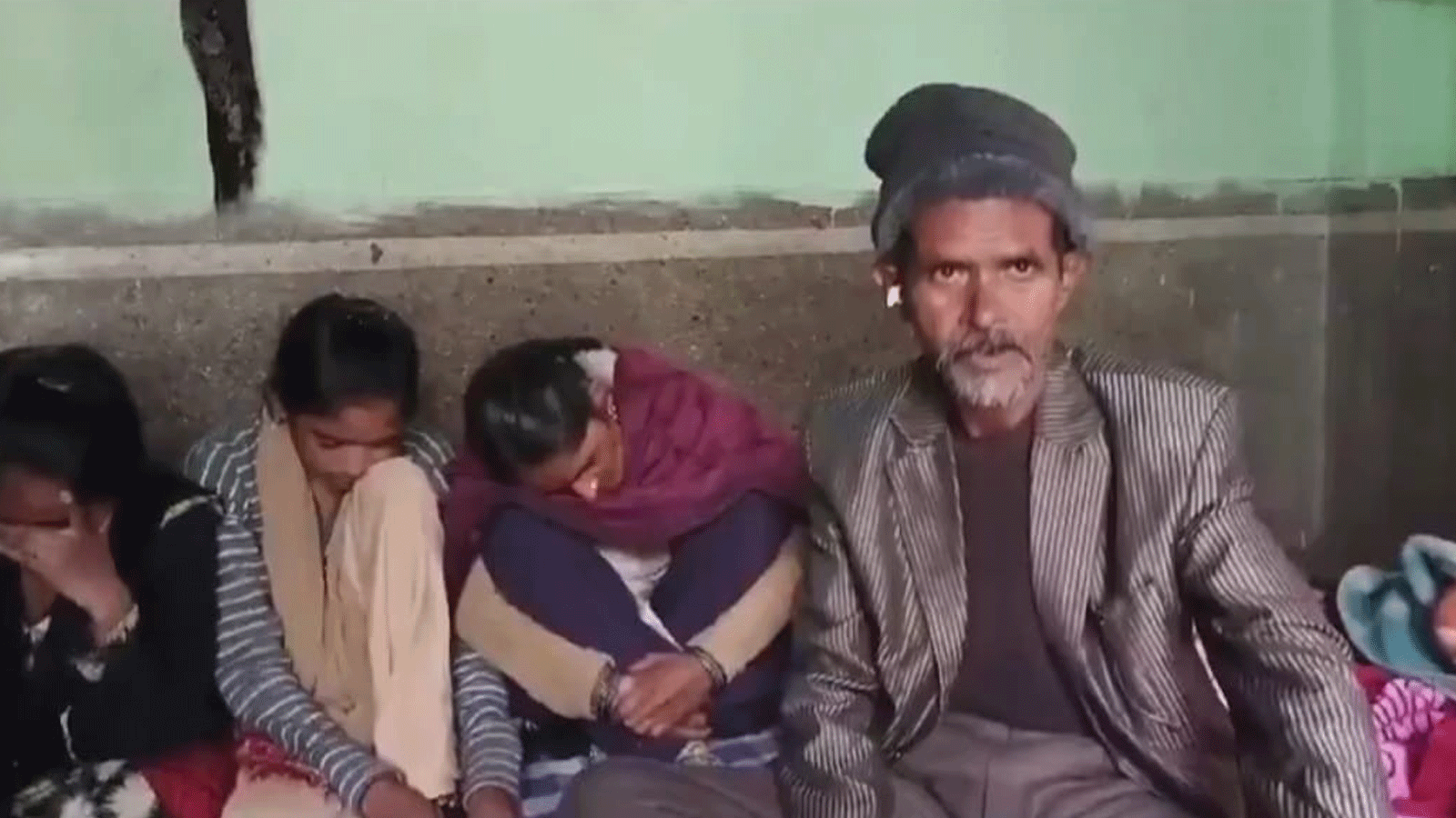 Lucknow: पत्नी और बेटियों की हत्या के आरोपी बदर को जेल भेजने की तैयारी Lucknow: पत्नी और बेटियों की हत्या के आरोपी बदर को जेल भेजने की तैयारी