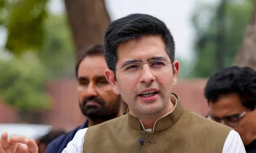 प्रयागराज जाने वाले श्रद्धालुओं से मनमाने दाम वसूल रही हैं विमान कंपनियां: सांसद