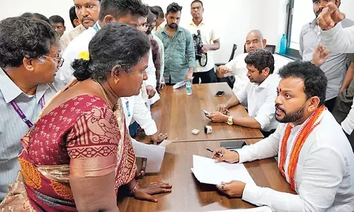 बीमा मित्रों को पुनः बहाल किया जाना चाहिए बीमा मित्रों को पुनः बहाल किया जाना चाहिए