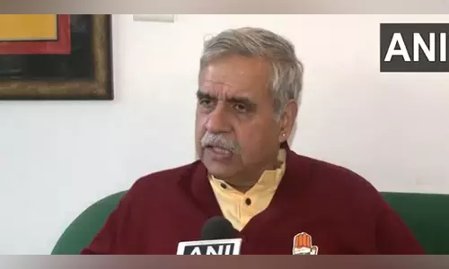 यमुना में जहर मिलाने के Kejriwal के बयान पर कांग्रेस के संदीप दीक्षित बोले-वह झूठ बोल रहे हैं