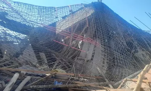 छत ढलाई के दौरान बिलासपुर में बड़ा हादसा, 4 मजदूर घायल