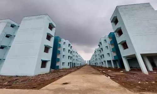 Jhansi: आवासविहीन परिवारों को मिलेगी अब अपनी छत