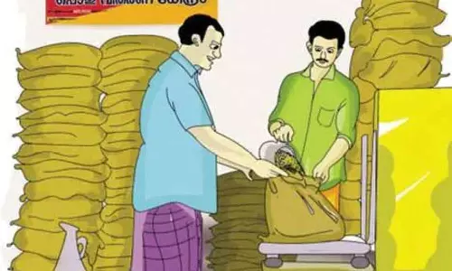 Kerala में राशन डीलरों ने मंत्री से बातचीत की
