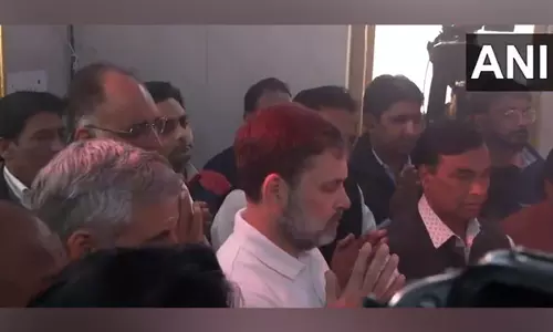 दिल्ली विधानसभा चुनाव: Rahul Gandhi ने वाल्मीकि मंदिर में पूजा-अर्चना की