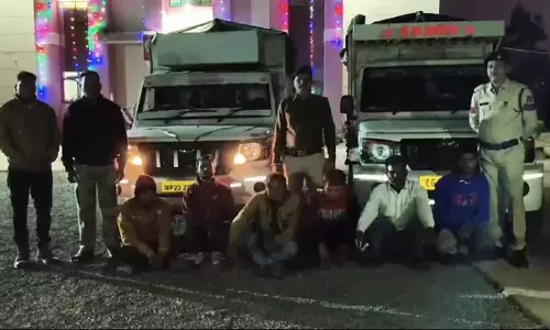 6 तस्कर गिरफ्तार, पिकअप से मवेशी का रेस्क्यू