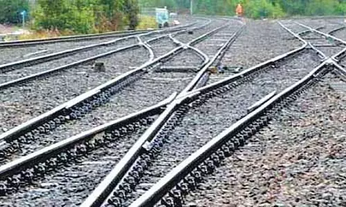रेल यूनियन की हड़ताल के कारण बांग्लादेश में ट्रेनें रद्द रेल यूनियन की हड़ताल के कारण बांग्लादेश में ट्रेनें रद्द