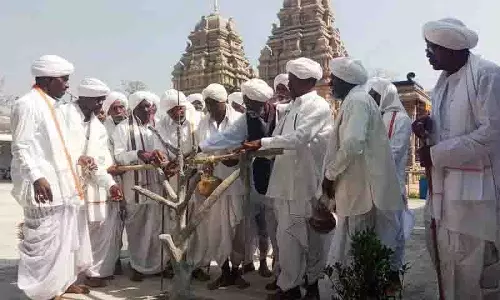 मेस्राम ने Adilabad के केसलर में नागोबा जातरा की शुरुआत की