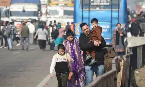 अंबेडकर प्रतिमा तोड़े जाने के विरोध में दलित समुदाय ने Jalandhar-Ludhiana हाईवे जाम अंबेडकर प्रतिमा तोड़े जाने के विरोध में दलित समुदाय ने Jalandhar-Ludhiana हाईवे जाम