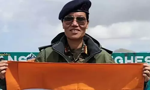 Arunachal के अग्रणी कर्नल पोनुंग डोमिंग को सेना पदक से सम्मानित किया