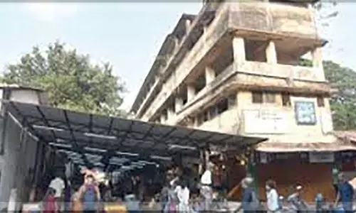 मांस विक्रेताओं ने मछली विक्रेताओं के साथ स्थान साझा करने के CCP के प्रस्ताव का विरोध किया मांस विक्रेताओं ने मछली विक्रेताओं के साथ स्थान साझा करने के CCP के प्रस्ताव का विरोध किया