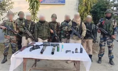 गणतंत्र दिवस से पहले Manipur से 35 हथियार बरामद गणतंत्र दिवस से पहले Manipur से 35 हथियार बरामद