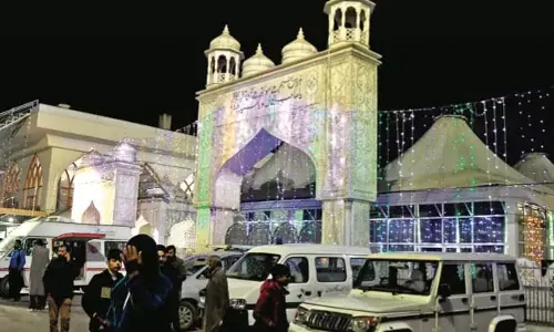 Jammu: शब-ए-मेराज धार्मिक उत्साह के साथ मनाया गया