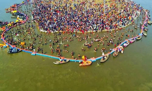 आज सुबह 8 बजे तक 4.55 मिलियन से अधिक श्रद्धालुओं ने Triveni Sangam में पवित्र डुबकी लगाई