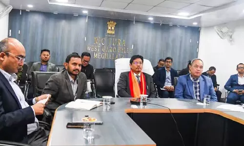 Meghalaya के मुख्यमंत्री ने तुरा में राज्य और केंद्रीय योजनाओं पर सोमवार समीक्षा बैठक की Meghalaya के मुख्यमंत्री ने तुरा में राज्य और केंद्रीय योजनाओं पर सोमवार समीक्षा बैठक की