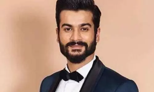 Sunny Kaushal ने अपनी आगामी जासूसी कॉमेडी फिल्म की शूटिंग पूरी की Sunny Kaushal ने अपनी आगामी जासूसी कॉमेडी फिल्म की शूटिंग पूरी की