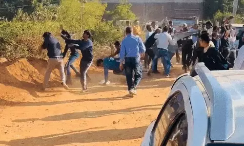 जमीन का सीमांकन करने गए राजस्व दल पर हमला, केस दर्ज जमीन का सीमांकन करने गए राजस्व दल पर हमला, केस दर्ज