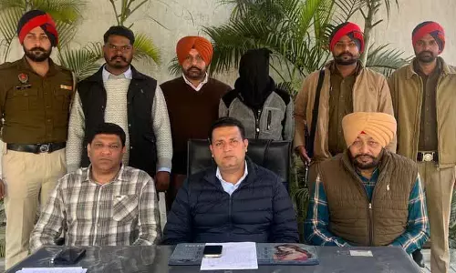 Ludhiana: तीन मामलों का सामना कर रहे तस्कर को 265 ग्राम हेरोइन के साथ गिरफ्तार Ludhiana: तीन मामलों का सामना कर रहे तस्कर को 265 ग्राम हेरोइन के साथ गिरफ्तार