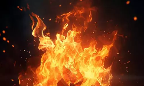 Tripura महिला पैनल ने न्याय और गिरफ्तारी की मांग की Tripura महिला पैनल ने न्याय और गिरफ्तारी की मांग की