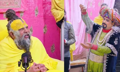 जादूगर ओपी शर्मा जूनियर ने प्रेमानंद महाराज को क्या जादू के करतब दिखाए? खिल-खिलाकर हंस पड़े संत जादूगर ओपी शर्मा जूनियर ने प्रेमानंद महाराज को क्या जादू के करतब दिखाए? खिल-खिलाकर हंस पड़े संत