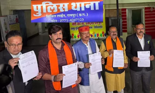 महाकुंभ में डुबकी पर बयान देकर फंसे मल्लिकार्जुन खड़गे, छत्तीसगढ़ में पुलिस से शिकायत हुई