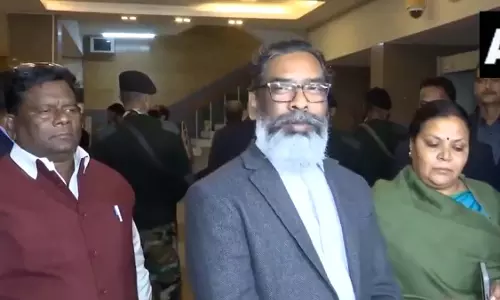 इस बार बजट बहुत संतुलित होगा और हम हर सेक्टर पर ध्यान देंगे- CM हेमंत सोरेन इस बार बजट बहुत संतुलित होगा और हम हर सेक्टर पर ध्यान देंगे- CM हेमंत सोरेन